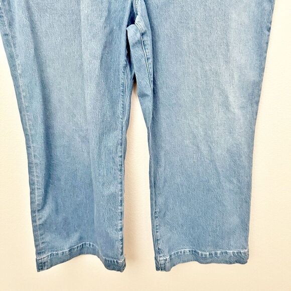 J. CREW | Medium Wash Wide-Leg Crop Jean Slit Welt Pockets | Size 35 (20) - Picture 4 of 7